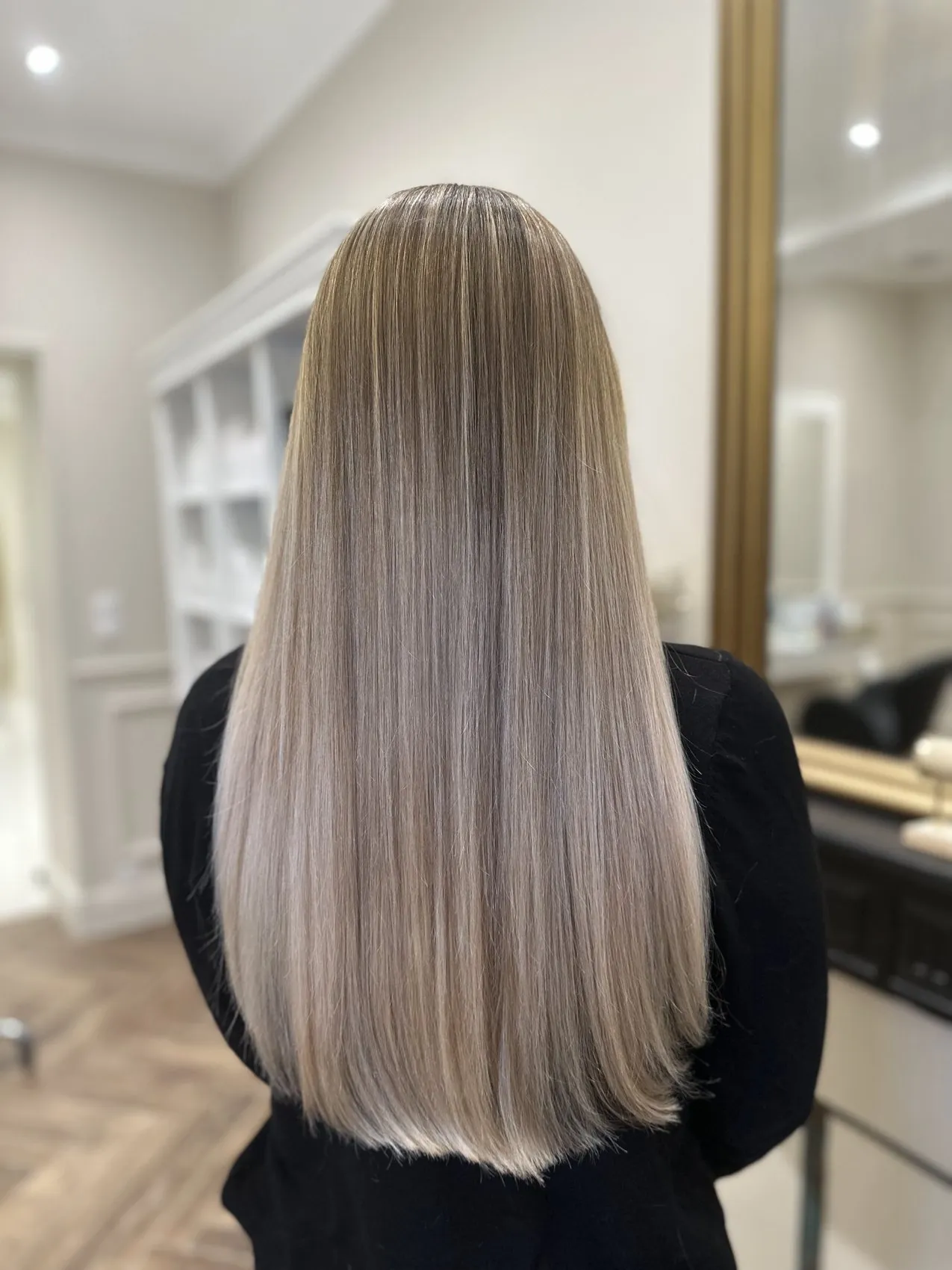 Longueurs blond cendré